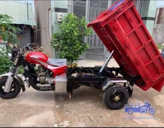 XE 1 TY BEN CỐP MÔ TÔ