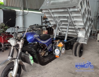 Xe 2 ty ben máy 300cc