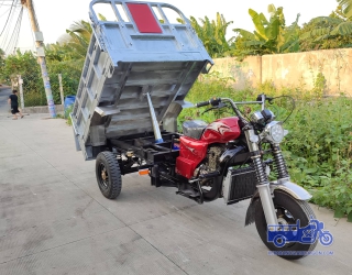 Xe Ben chở vật liệu xây dựng