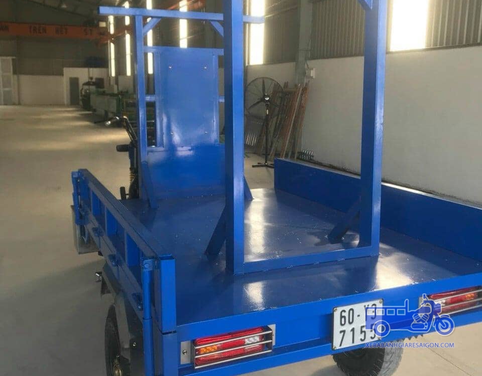 Xe Không Ben Chở Sắt