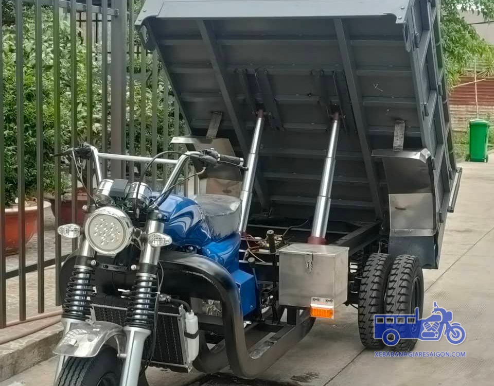 Xe ba bánh hai ty ben 