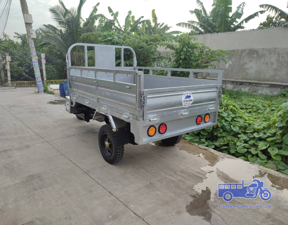XE BEN BỌC TÔN NGOÀI