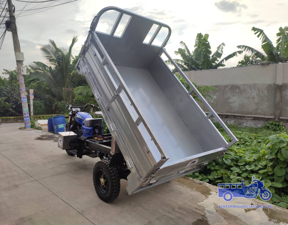 XE BEN BỌC TÔN NGOÀI