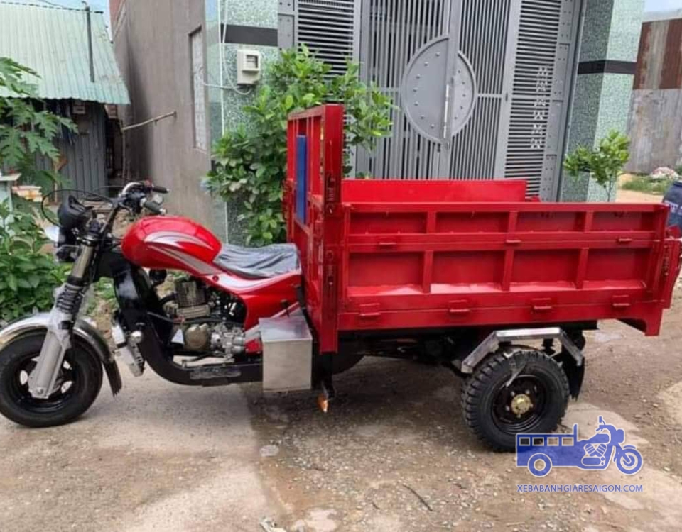 XE 1 TY BEN CỐP MÔ TÔ