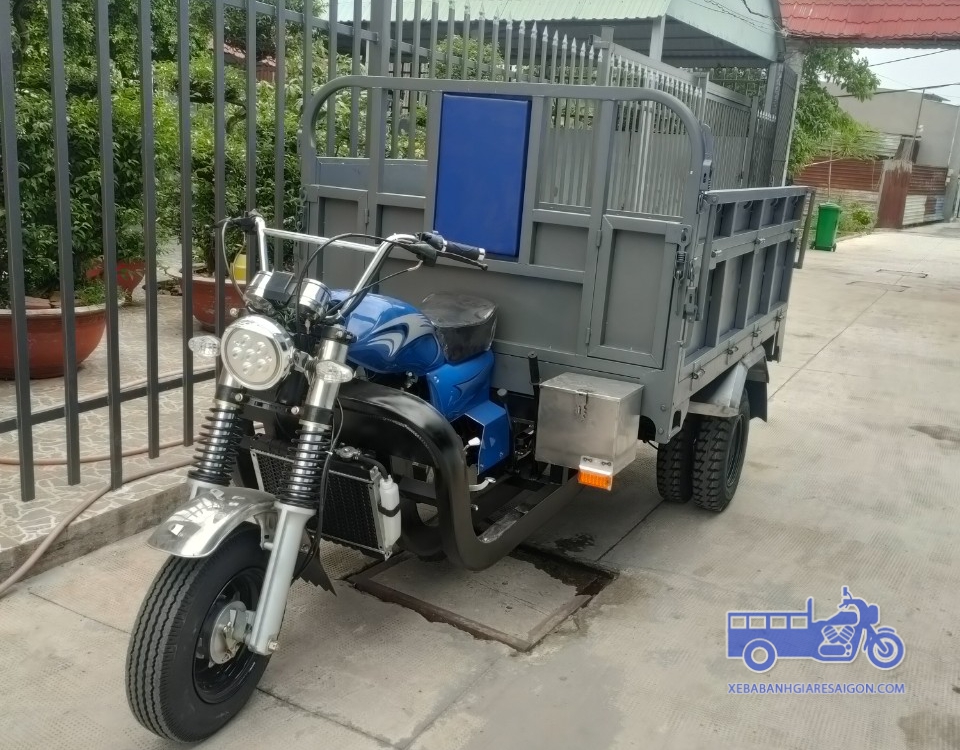 Xe ba bánh hai ty ben 