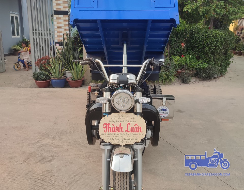XE 1 TY BEN THÙNG LỚN BAO CỨNG 