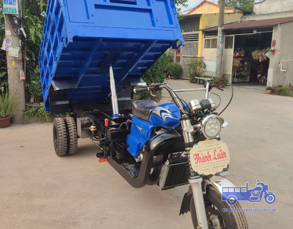 XE 1 TY BEN THÙNG LỚN BAO CỨNG 