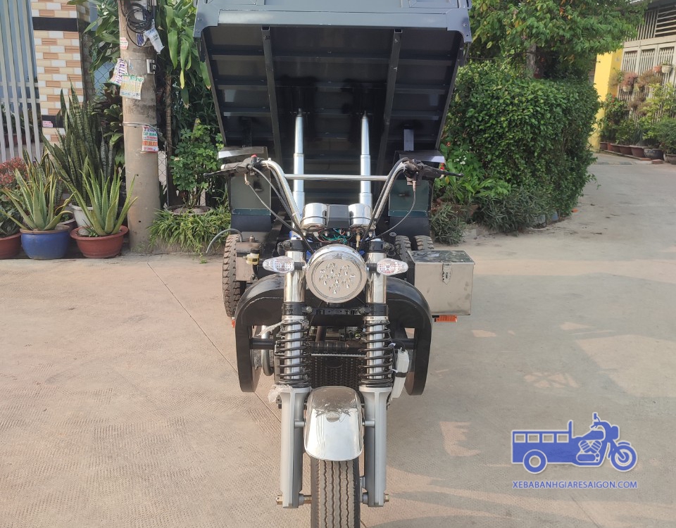 XE 2 TY BEN PHÂN KHỐI LỚN