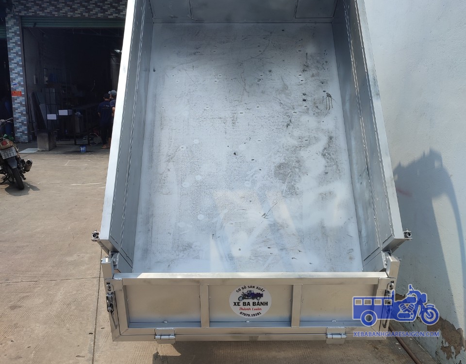 MẪU CHỞ VẬT LIỆU XÂY DỰNG THÙNG 1 KHỐI